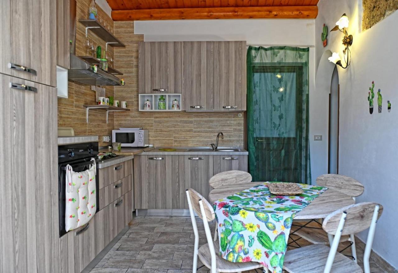 Ficu Pala Holiday Home โนโต ภายนอก รูปภาพ